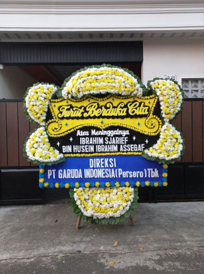 Papan Bunga Duka di Pajar Bulan